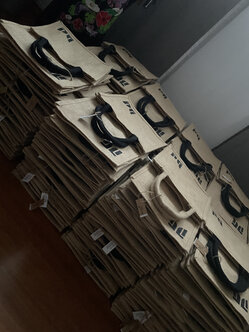 lot de 300 sacs avec logo peints à la main par Elles et No.